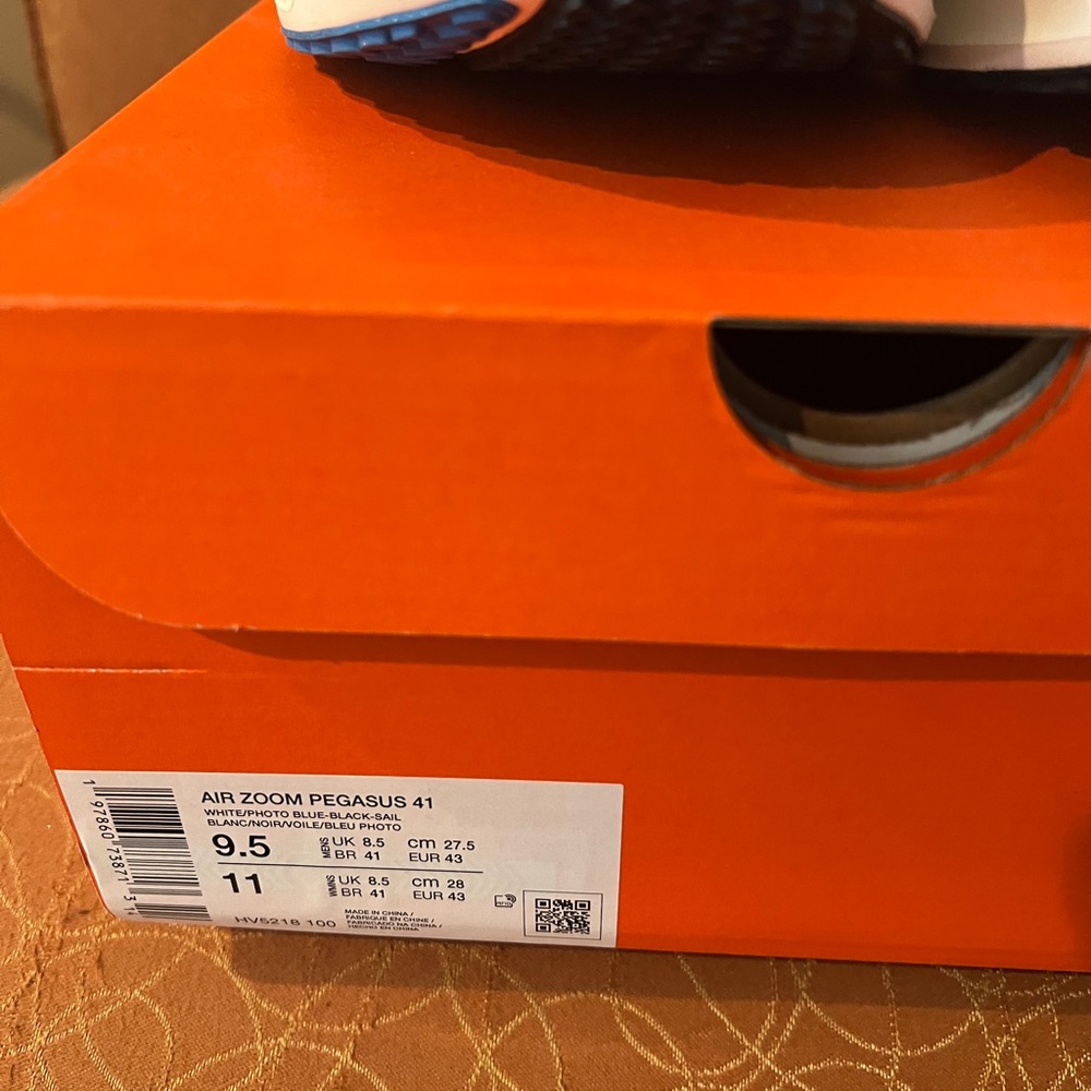 NEW Nike Airzoom Pegasus 41 Men’s running shoe Size 9.5. - Picture 3 of 5